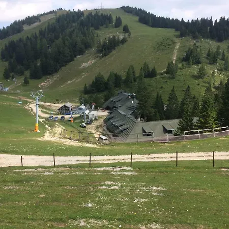 Apartman Ambroz Pod Krvavcem *